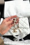 Chanel сумка-клатч з ланцюжком, біла SUM.NAT-17.2 фото