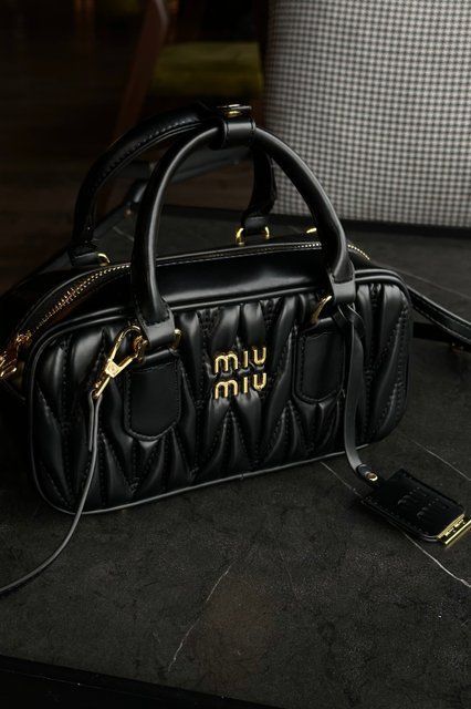 BRENDA BAG з об&rsquo;ємною стьобаною текстурою, чорна SUM.ECO-50.2 фото