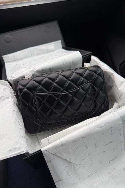 Chanel сумка-клатч з ланцюжком, чорна